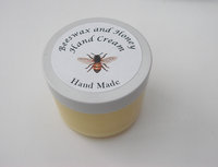 Natural beeswax skin cream